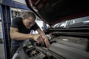 5 Things To Consider In Finding Auto Mechanic Shops For Car Maintenance